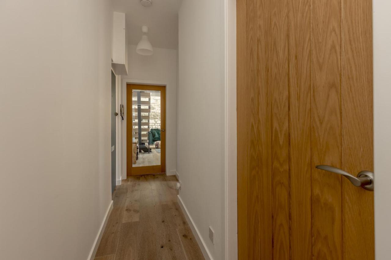 Ferienwohnung Pass The Keys Stunning 3 Bed Loft Style Apt With Free Parking Edinburgh Exterior foto