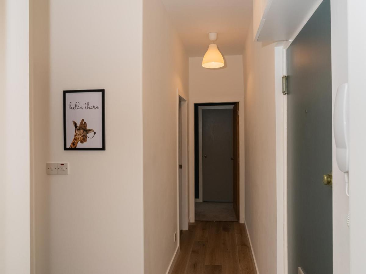 Ferienwohnung Pass The Keys Stunning 3 Bed Loft Style Apt With Free Parking Edinburgh Exterior foto