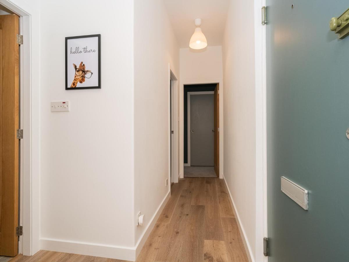 Ferienwohnung Pass The Keys Stunning 3 Bed Loft Style Apt With Free Parking Edinburgh Exterior foto