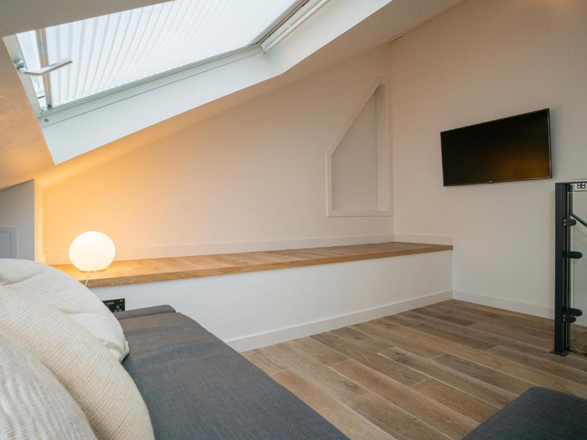 Ferienwohnung Pass The Keys Stunning 3 Bed Loft Style Apt With Free Parking Edinburgh Exterior foto