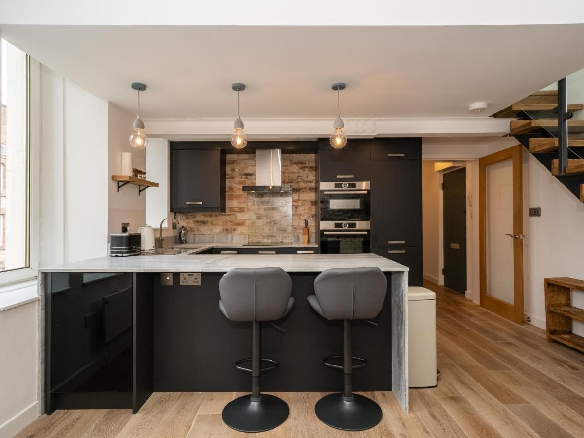 Pass The Keys Stunning 3 Bed Loft Style Apt With Free Parking EDI Exterior foto