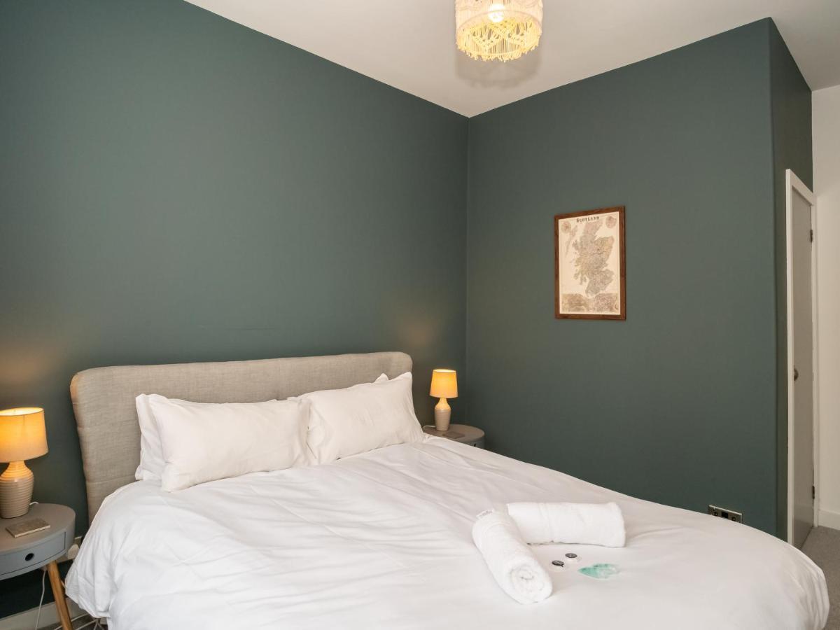 Pass The Keys Stunning 3 Bed Loft Style Apt With Free Parking EDI Exterior foto